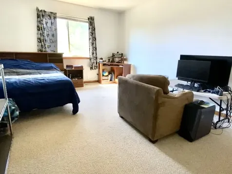 1056 Deertrail Court Antioch IL 60002
