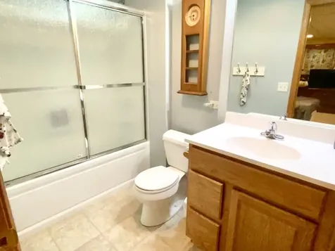 1056 Deertrail Court Antioch IL 60002
