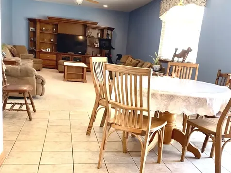 1056 Deertrail Court Antioch IL 60002