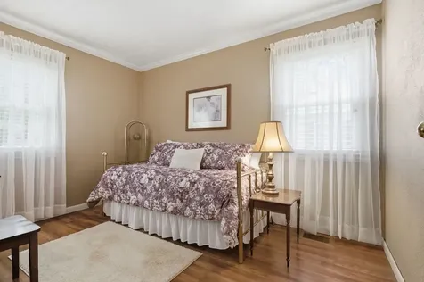 1210 Greenlawn Drive Bloomington IL 61701