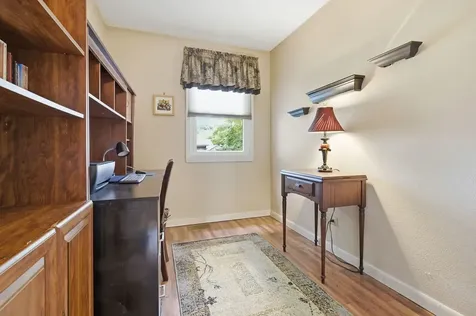 1210 Greenlawn Drive Bloomington IL 61701