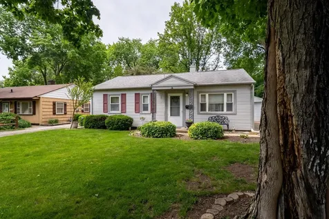 1210 Greenlawn Drive Bloomington IL 61701