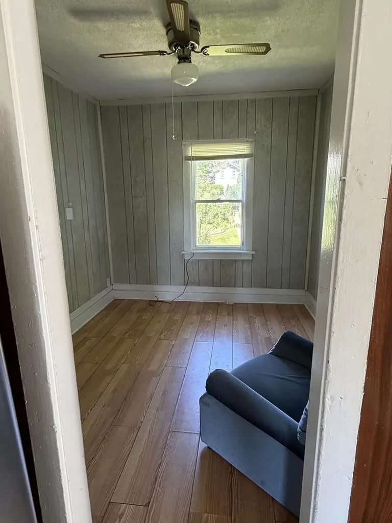 315 Pierce Street Aurora IL 60505