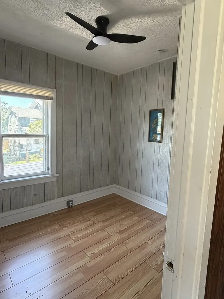 315 Pierce Street Aurora IL 60505