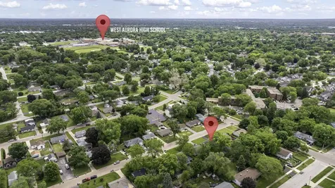 512 North Westlawn Avenue Aurora IL 60506