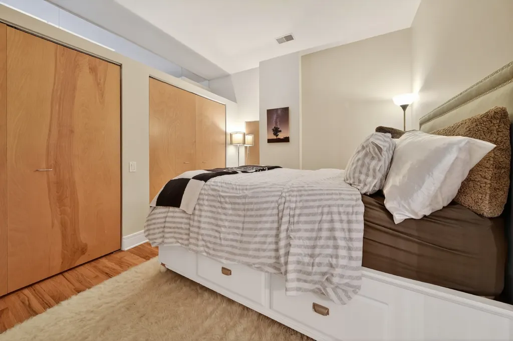 212 West Washington Street Chicago IL 60606