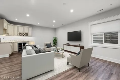 516 Pershing Court Barrington IL 60010