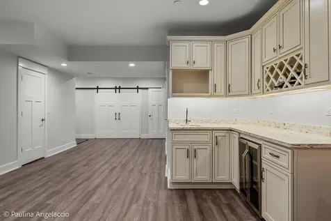 516 Pershing Court Barrington IL 60010