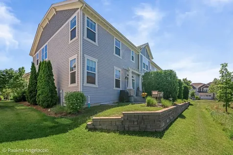 516 Pershing Court Barrington IL 60010