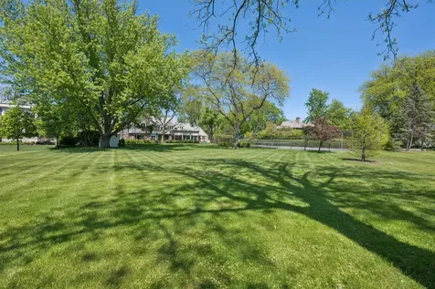 936 Sunset Road Winnetka IL 60093