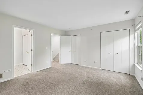 524 Jennifer Circle Mundelein IL 60060
