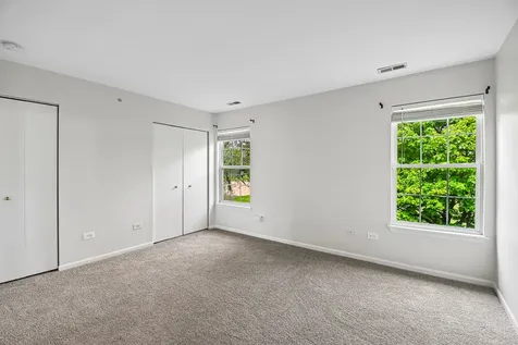 524 Jennifer Circle Mundelein IL 60060