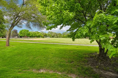 524 Jennifer Circle Mundelein IL 60060