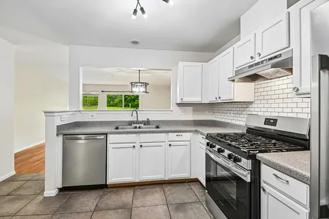 524 Jennifer Circle Mundelein IL 60060