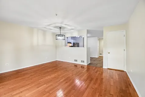 524 Jennifer Circle Mundelein IL 60060