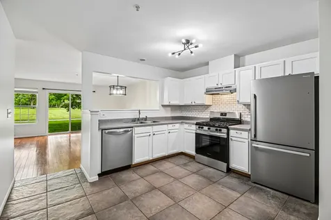524 Jennifer Circle Mundelein IL 60060