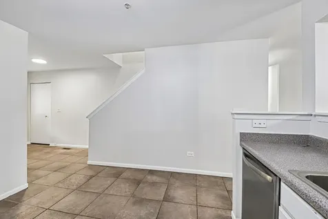 524 Jennifer Circle Mundelein IL 60060