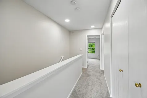 524 Jennifer Circle Mundelein IL 60060