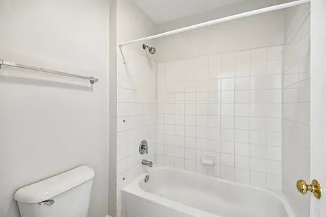 524 Jennifer Circle Mundelein IL 60060