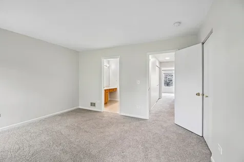 524 Jennifer Circle Mundelein IL 60060