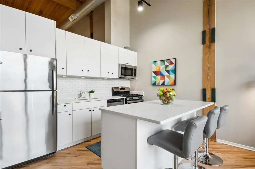 2654 West Medill Avenue Chicago IL 60647
