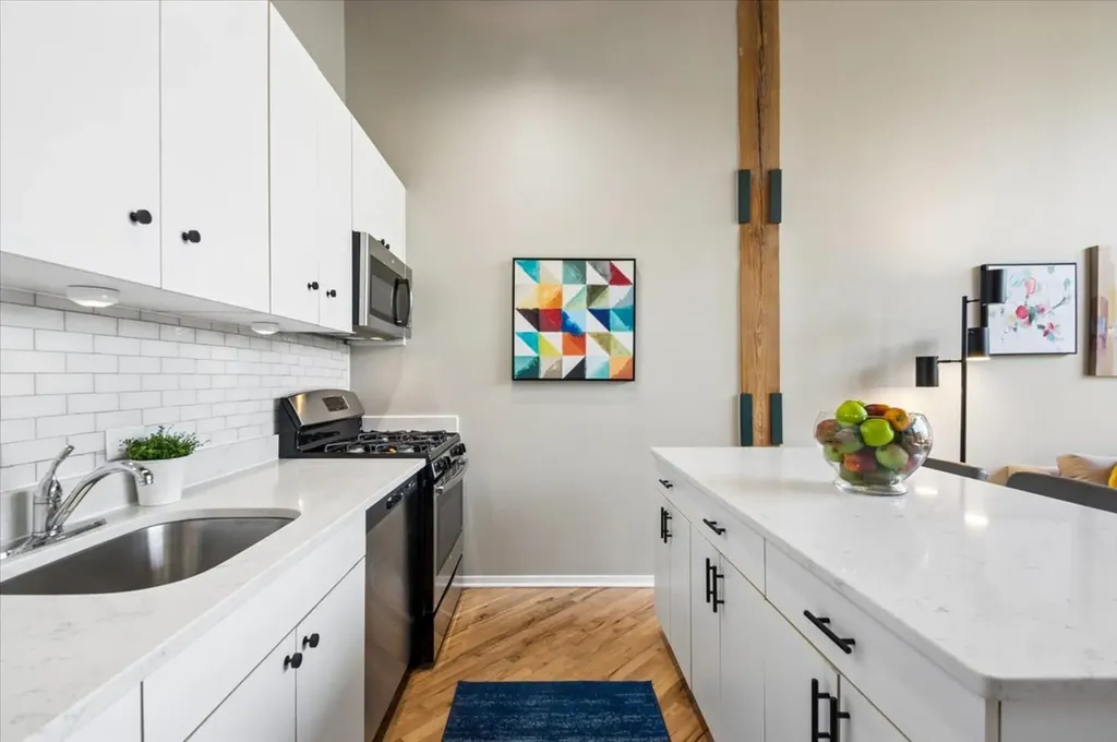 2654 West Medill Avenue Chicago IL 60647