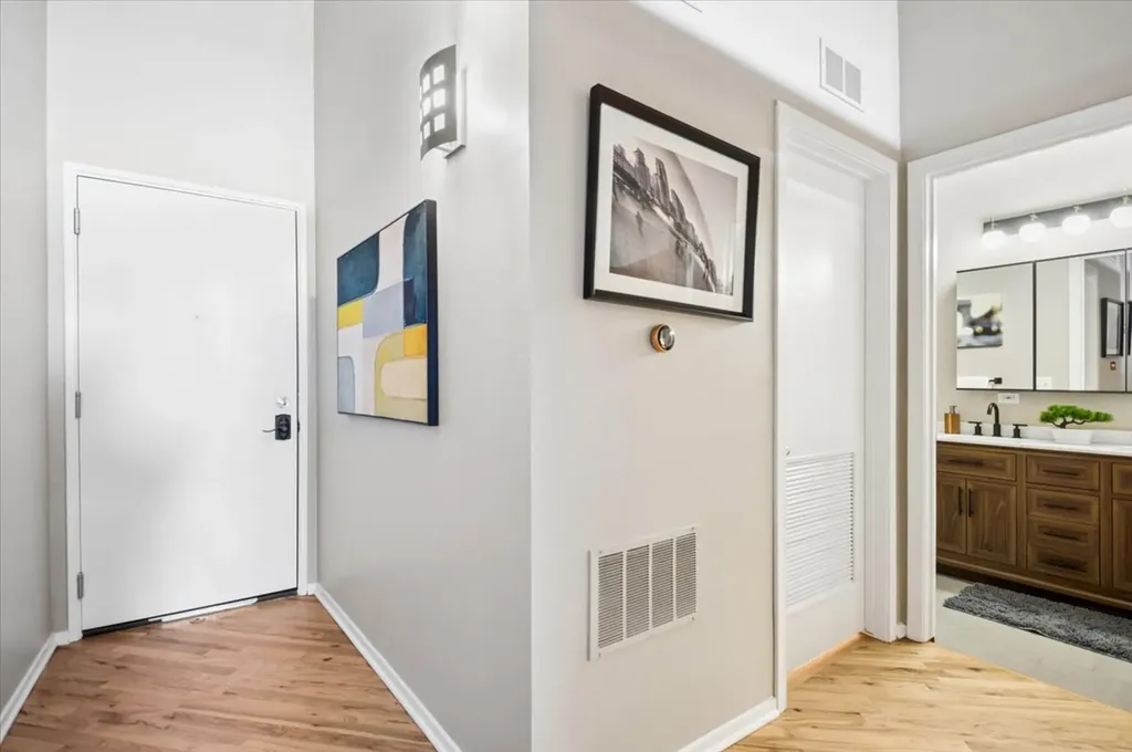 2654 West Medill Avenue Chicago IL 60647