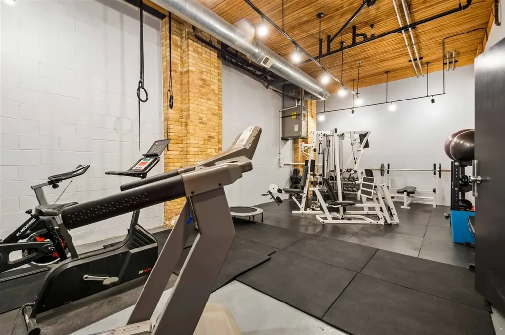 2654 West Medill Avenue Chicago IL 60647