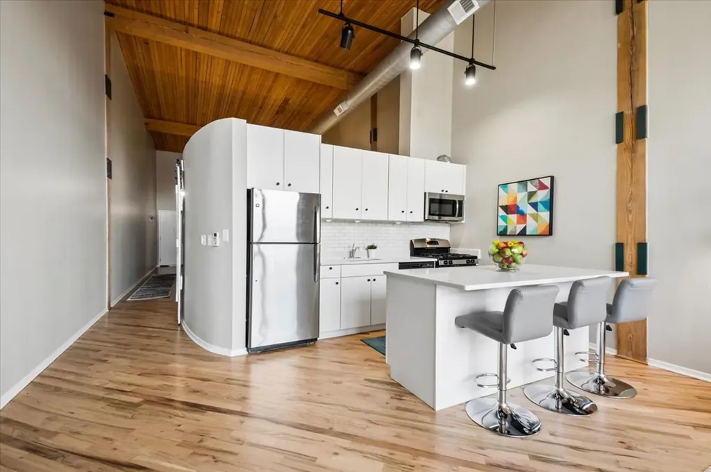 2654 West Medill Avenue Chicago IL 60647