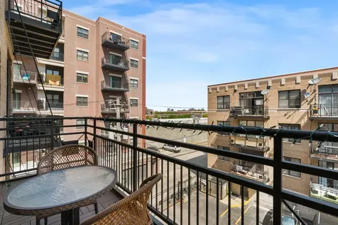 1918 South Michigan Avenue Chicago IL 60616