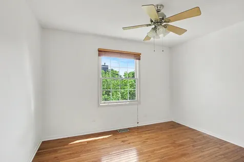 865 Warwick Lane SE Lake Zurich IL 60047