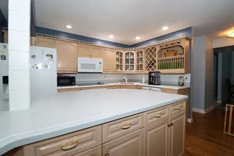 200 Navajo Trail Buffalo Grove IL 60089