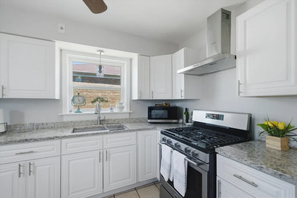 3448 West 73rd Street Chicago IL 60629