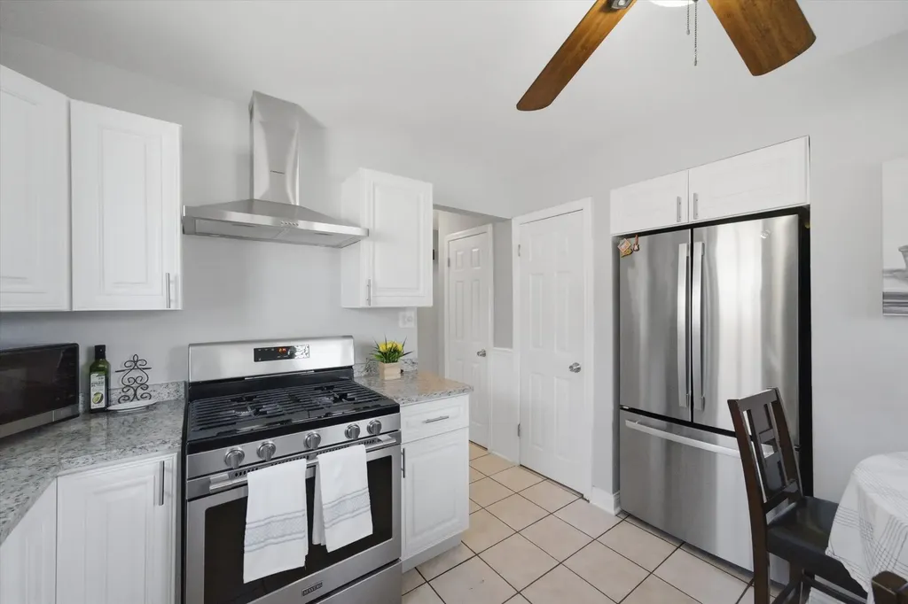 3448 West 73rd Street Chicago IL 60629