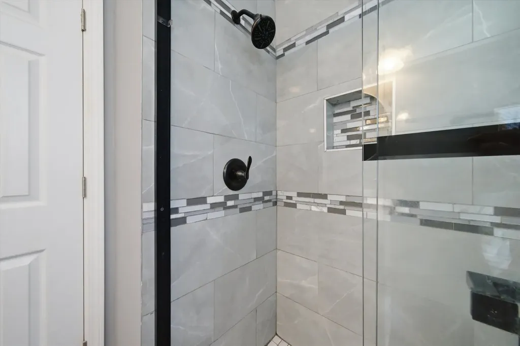 3448 West 73rd Street Chicago IL 60629