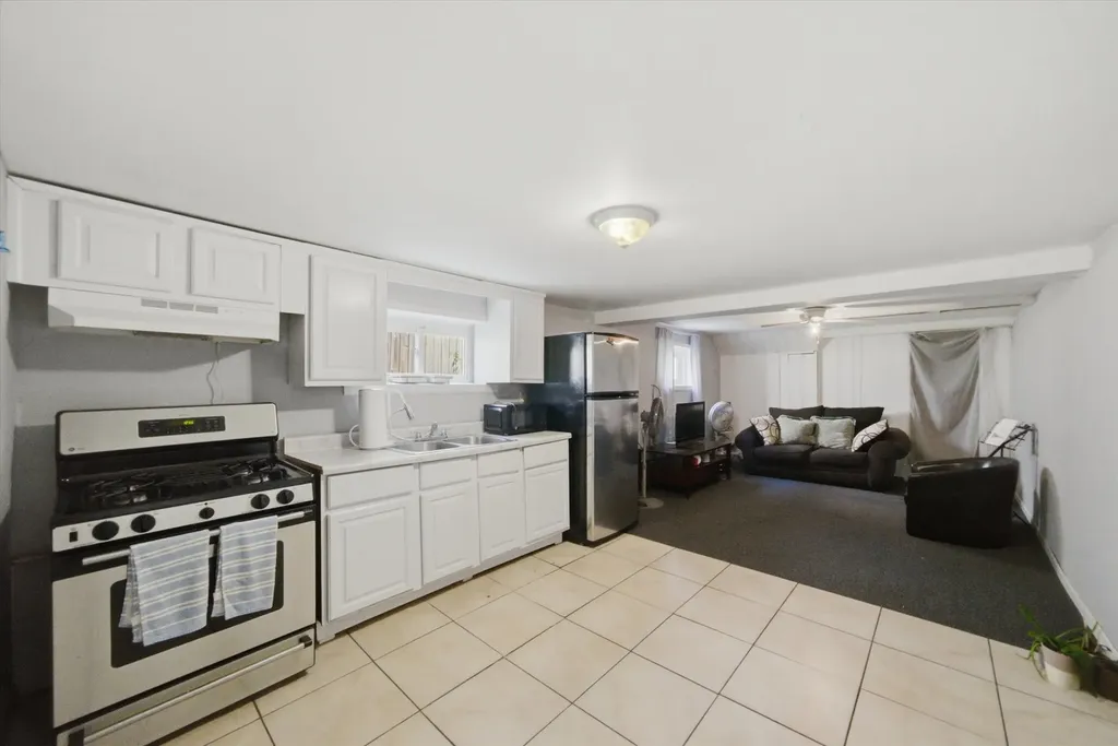 3448 West 73rd Street Chicago IL 60629