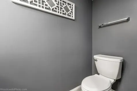 1 Coventry Court South Elgin IL 60177