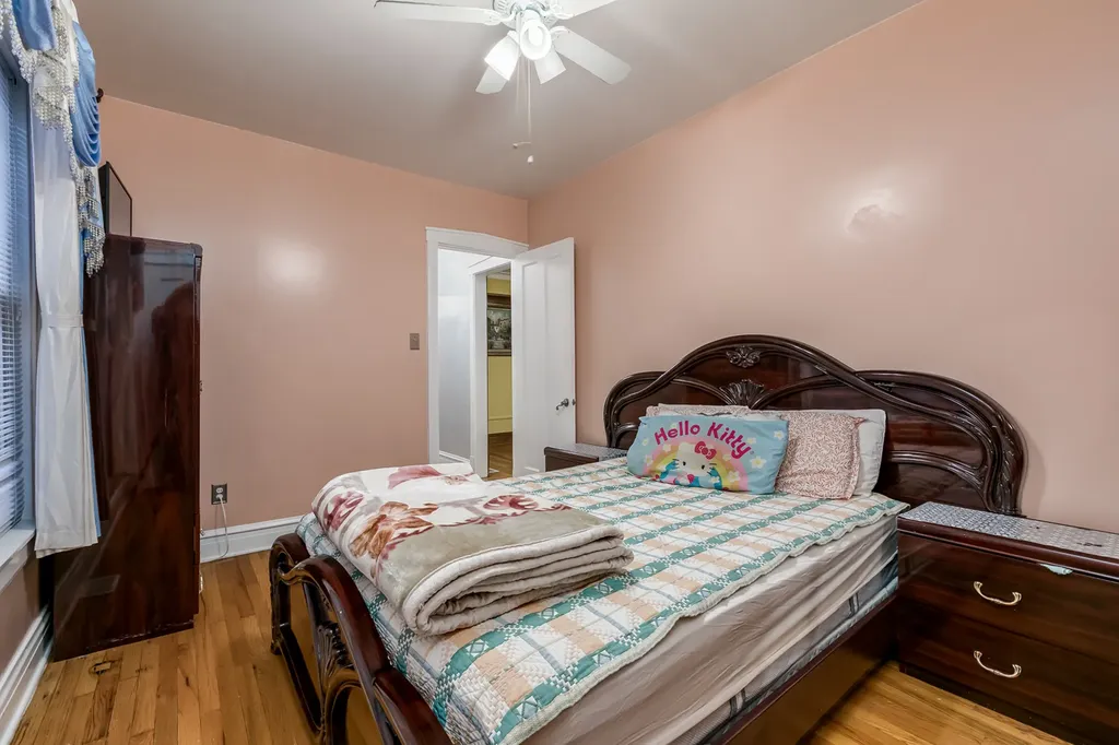 4958 North Keeler Avenue Chicago IL 60630