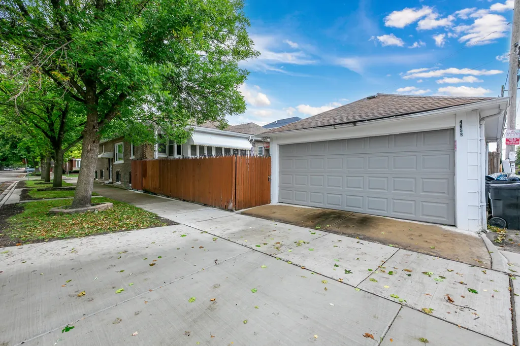 4958 North Keeler Avenue Chicago IL 60630