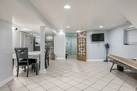 4958 North Keeler Avenue Chicago IL 60630