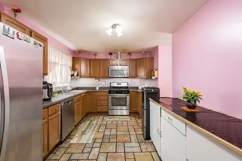 8828 Dee Road Des Plaines IL 60016