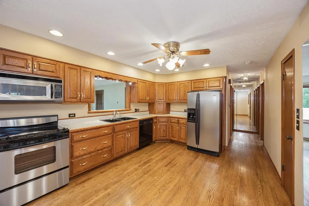 8240 West 135 Street Orland Park IL 60462
