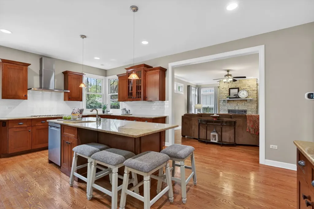 1045 Magnolia Lane Naperville IL 60540