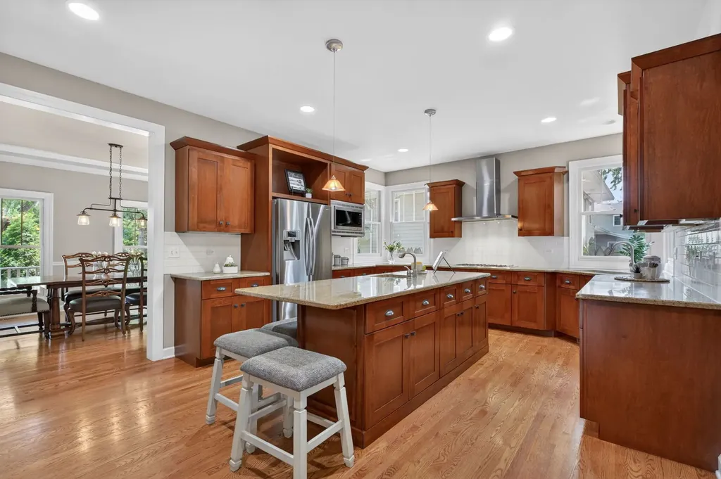 1045 Magnolia Lane Naperville IL 60540