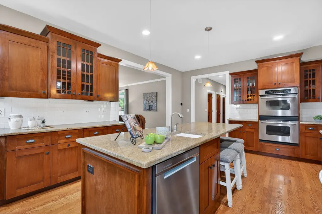 1045 Magnolia Lane Naperville IL 60540