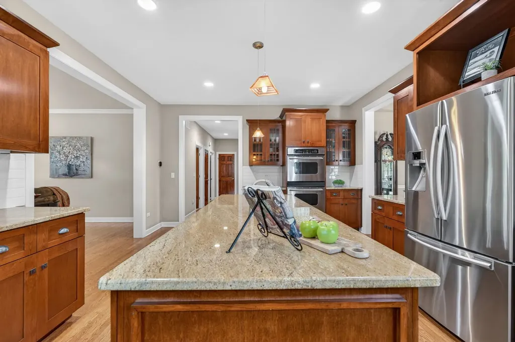 1045 Magnolia Lane Naperville IL 60540