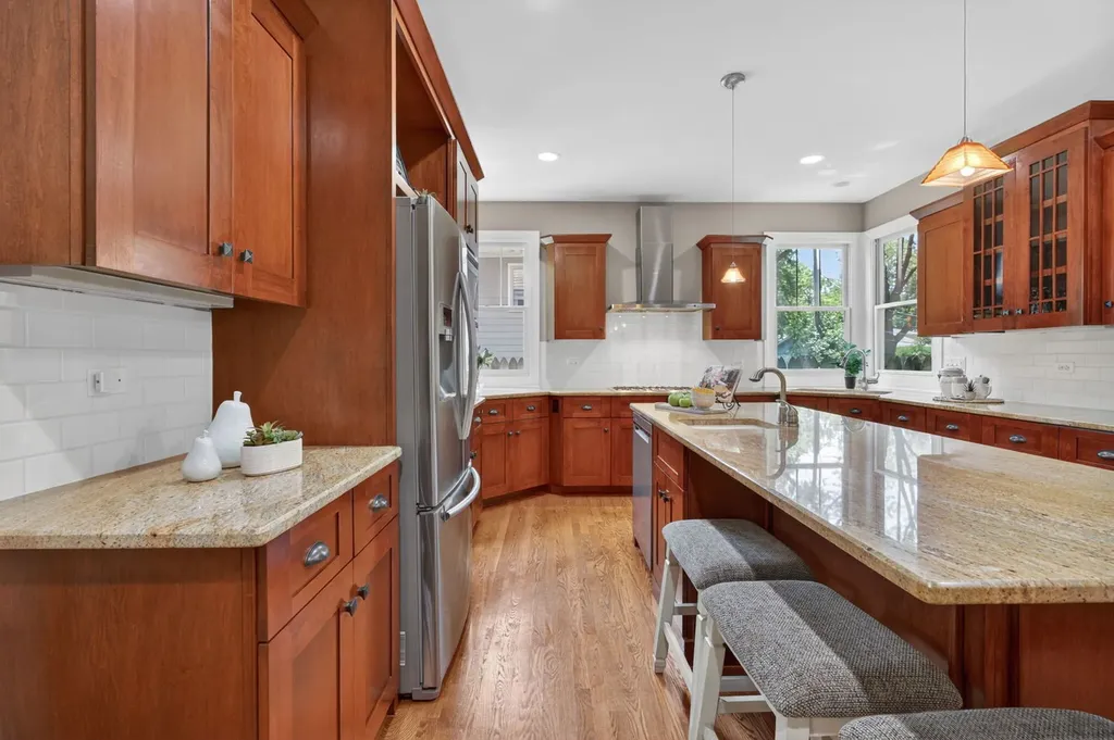 1045 Magnolia Lane Naperville IL 60540