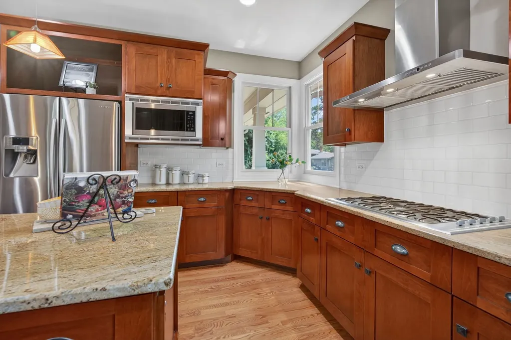 1045 Magnolia Lane Naperville IL 60540