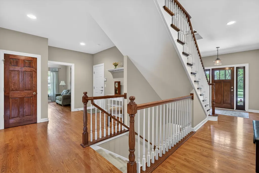 1045 Magnolia Lane Naperville IL 60540