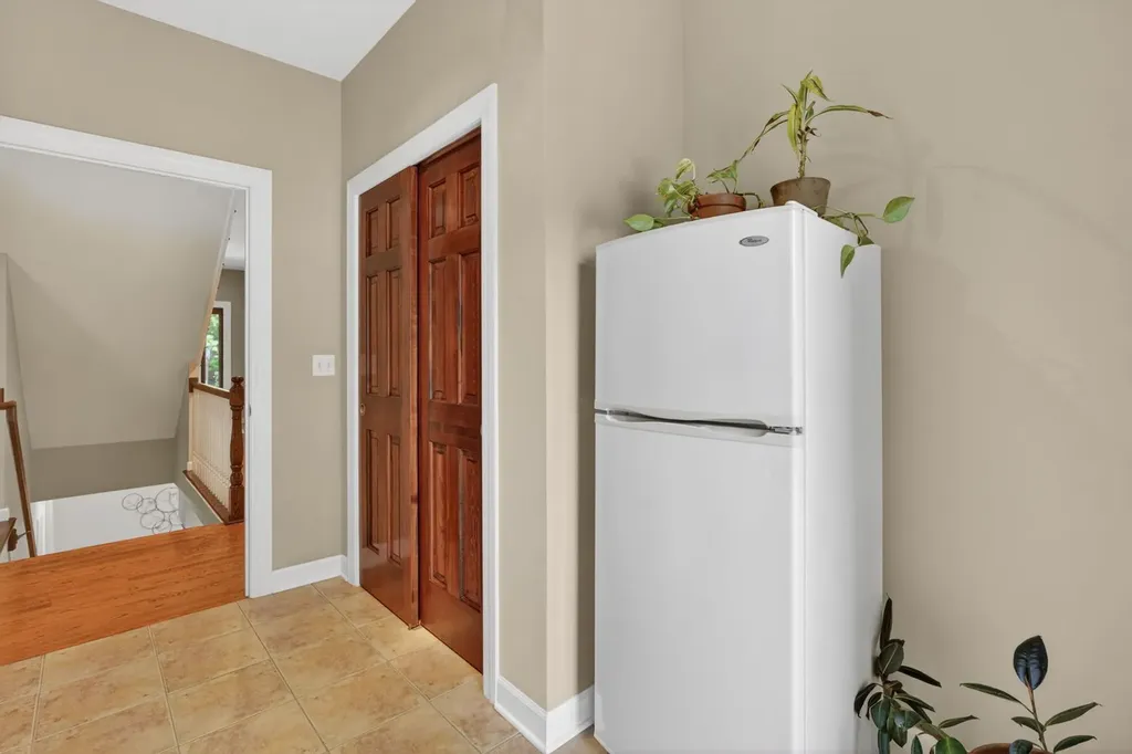 1045 Magnolia Lane Naperville IL 60540